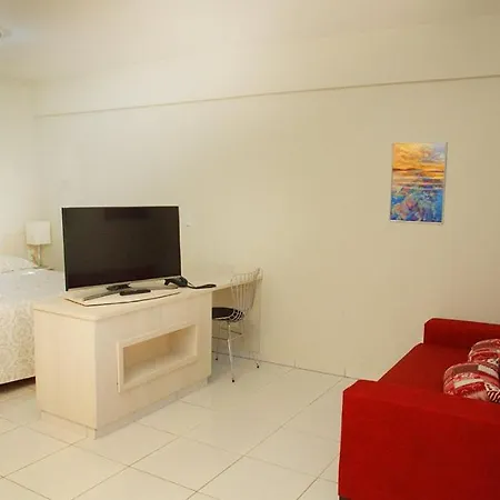 Golden Dolphin Supreme: Pet-Friendly Flat with King Bed Apartment Caldas Novas Exterior photo