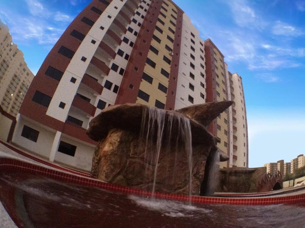 Golden Dolphin Supreme: Pet-friendly Flat With King Bed Apartment *