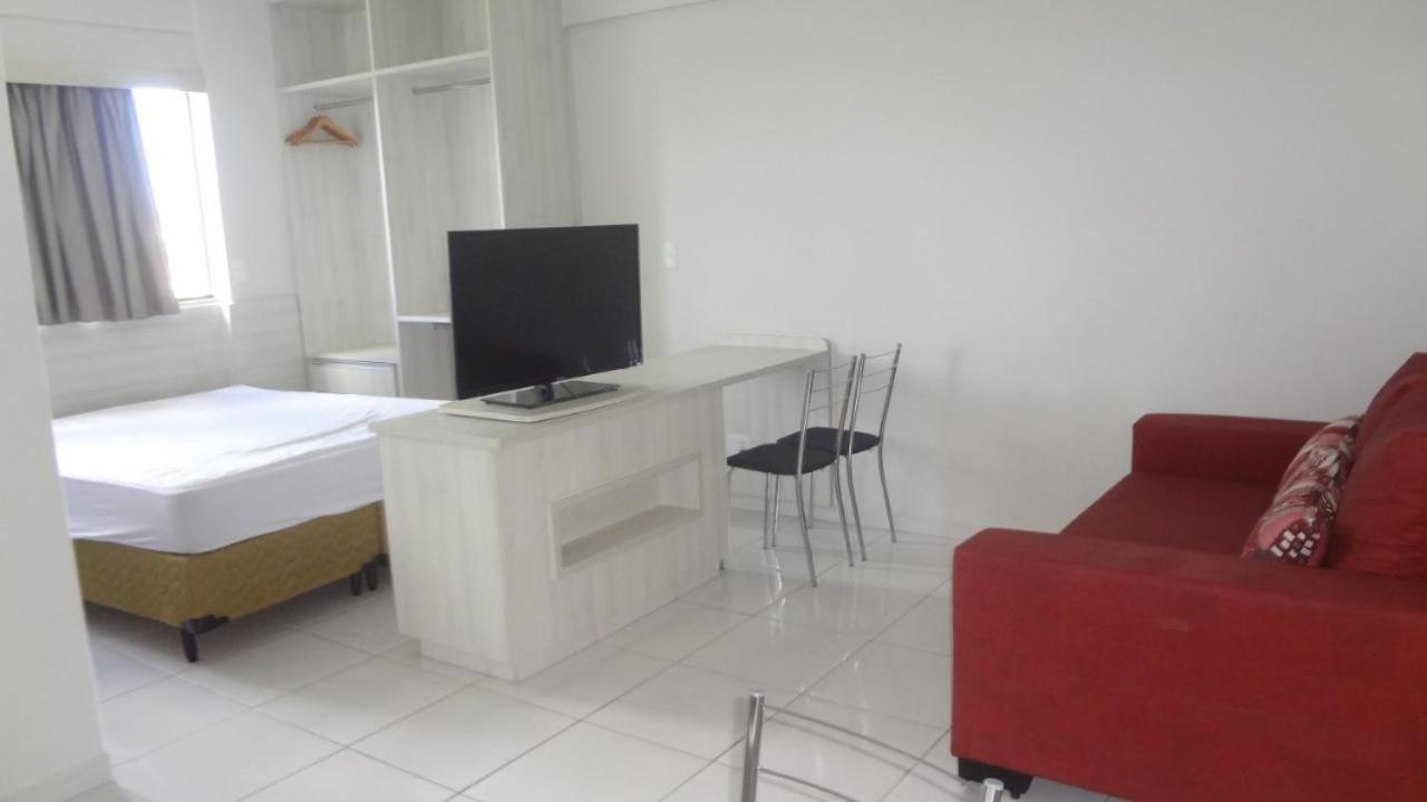 Golden Dolphin Supreme: Pet-friendly Flat With King Bed Caldas Novas
