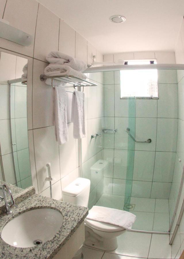 Golden Dolphin Supreme: Pet-friendly Flat With King Bed Apartment
